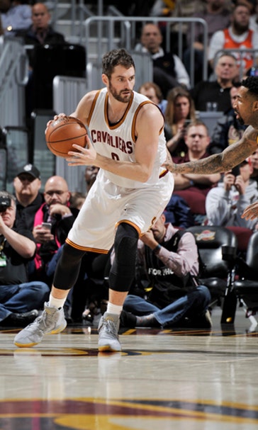 Cavaliers' Kevin Love out 6 weeks following knee surgery